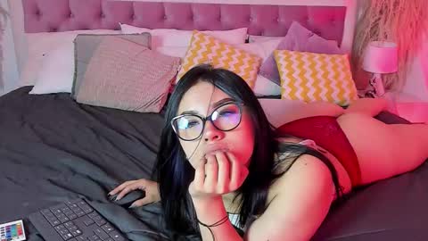 Lily online show from October 10, 8:25 pm