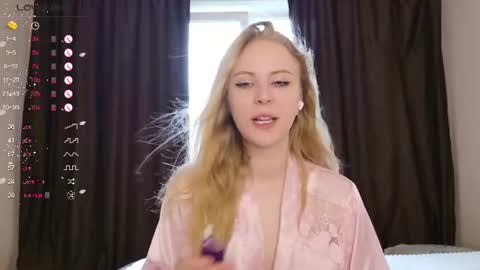 Melanie online show from July 26, 7:38 am