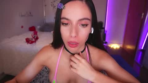 Lill Dayna online show from October 4, 1:17 pm