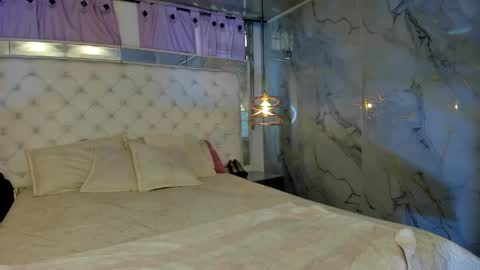 lill_kims online show from June 5, 12:22 pm