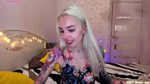 LilliMoore online show from June 29, 4:08 am