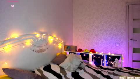 LilliMoore online show from February 21, 11:38 pm