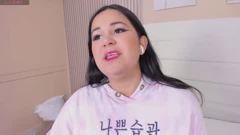 Lizeth follow me in my igimlilycute 3 online show from July 5, 3:57 am
