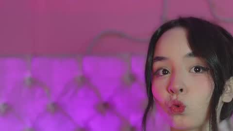 Lilou online show from July 6, 1:38 pm