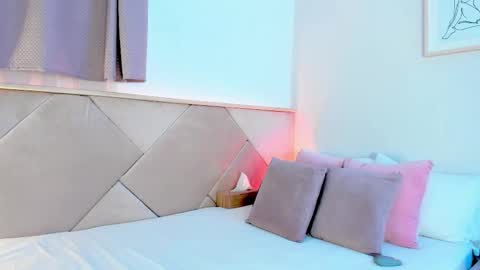 Snapshot of liloukatt chatting on September 30, 11:27 am Lilou  online show from September 30, 11:27 am