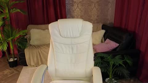 Lilu online show from November 14, 6:57 am