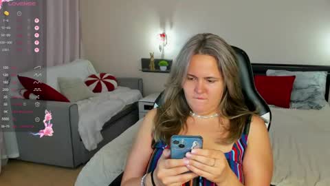 Lily online show from July 11, 1:27 am