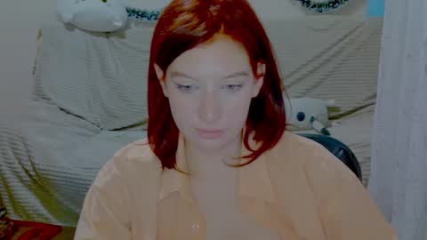 lily_ember online show from December 19, 7:28 pm