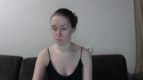 lily_love_x online show from June 17, 5:31 am