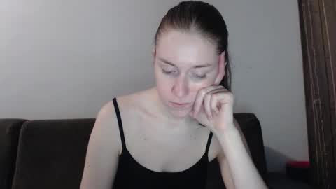 lily_love_x online show from February 5, 2:47 am