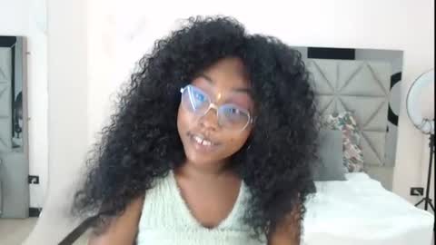 lily_mendoza online show from July 7, 7:38 pm