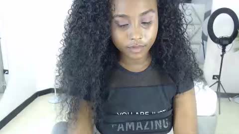 lily_mendoza online show from June 18, 7:52 pm