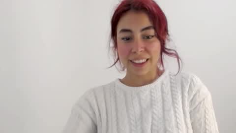 Lily Roberts online show from January 9, 2:05 am