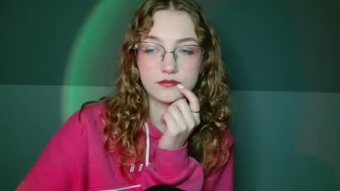 small lily online show from February 9, 3:58 pm