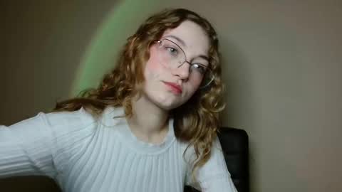 small lily online show from February 11, 4:08 pm