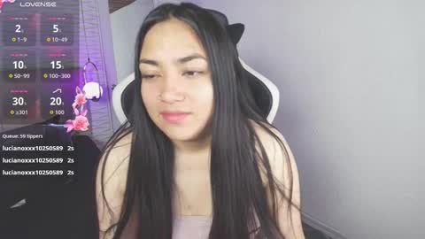 lily_waist online show from November 14, 11:10 am