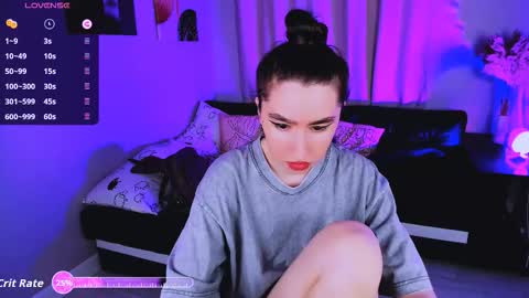 LILY online show from October 15, 7:44 am