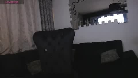 lily online show from June 13, 6:22 am