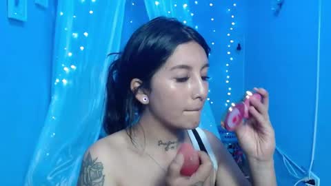 lilymoon_018 online show from June 12, 2:47 pm