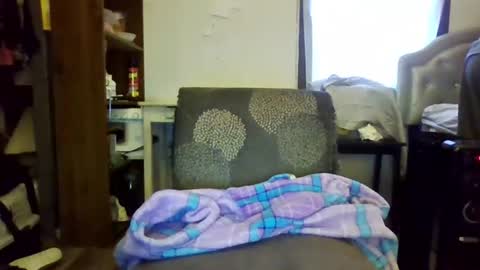 lilypad1981 online show from November 3, 1:04 pm