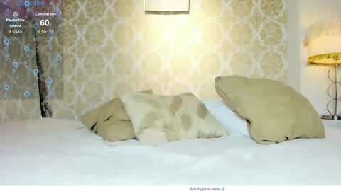 Lilyy online show from May 2, 9:40 pm