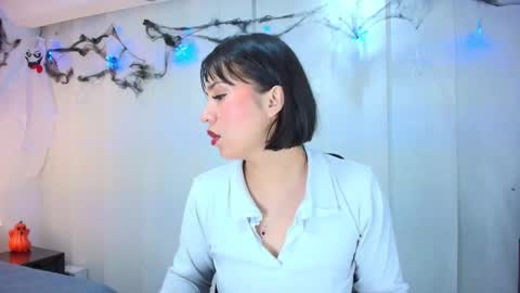  Lina Bedoya  online show from October 22, 11:48 am