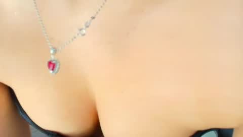  Lina Bedoya  online show from June 20, 11:47 am