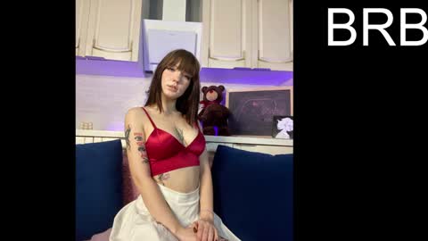 Snapshot of lina_blueeyed chatting on December 24, 9:06 am Lina blueeyed GMT3 1100-1700 Mon Wed Thu Sat Sun online show from December 24, 9:06 am