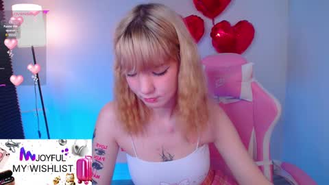 Snapshot of lina_blueeyed chatting on March 11, 8:19 am Lina blueeyed GMT3 1100-1700 Mon Wed Thu Sat Sun online show from March 11, 8:19 am