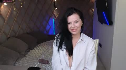 lina_flore online show from August 1, 8:33 pm