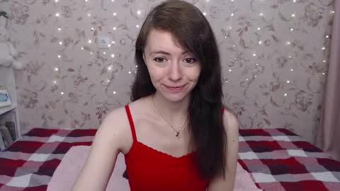 Snapshot of lina_rouge_ chatting on January 22, 9:46 am Lina Rouge online show from January 22, 9:46 am