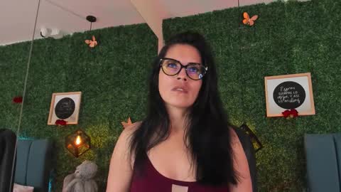 Lina  online show from February 4, 11:35 am