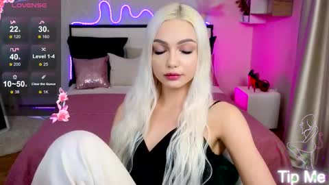 I am Lina online show from September 26, 2:36 pm