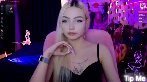 I am Lina online show from February 25, 2:37 pm