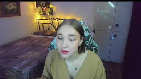 Lina online show from June 11, 9:44 pm