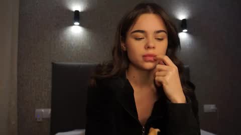 Linda online show from December 20, 1:15 pm