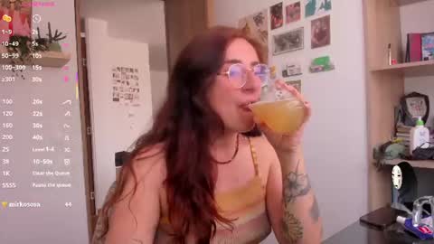 Giggles  online show from June 13, 8:17 pm