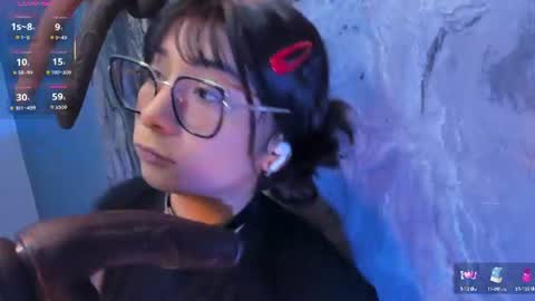 linda_sofi__ online show from July 12, 8:53 pm