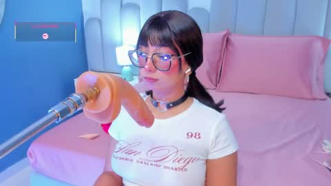 linda_sofi__ online show from April 30, 8:57 pm
