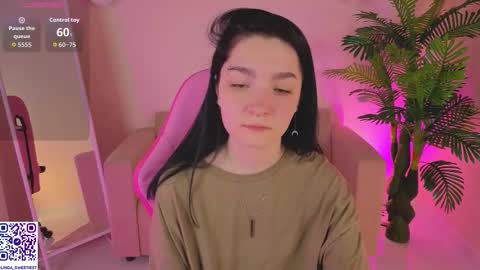 Linda online show from December 16, 2:06 am