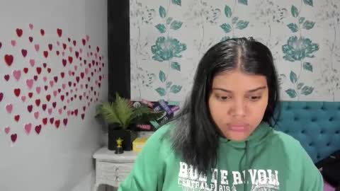Snapshot of lindabreexlove chatting on February 11, 3:40 pm online show from February 11, 3:40 pm