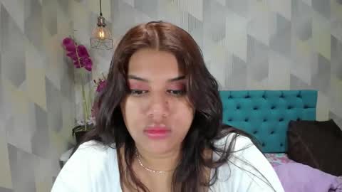Snapshot of lindabreexlove chatting on September 13, 3:47 am online show from September 13, 3:47 am