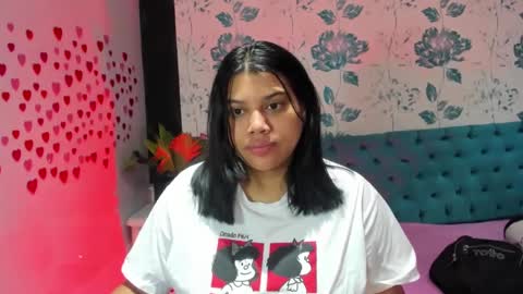 Snapshot of lindabreexlove chatting on February 2, 12:46 pm online show from February 2, 12:46 pm