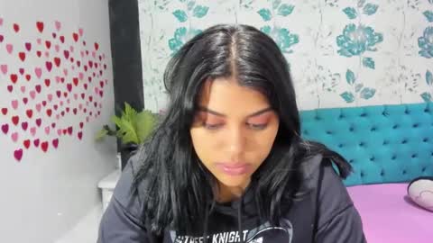 Snapshot of lindabreexlove chatting on February 1, 2:56 pm online show from February 1, 2:56 pm