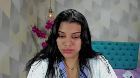 Snapshot of lindabreexlove chatting on October 17, 8:34 pm online show from October 17, 8:34 pm