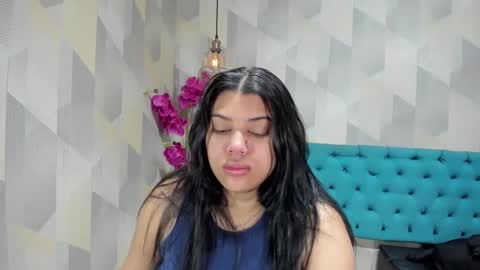 Snapshot of lindabreexlove chatting on October 3, 1:49 pm online show from October 3, 1:49 pm