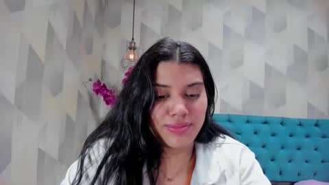 Snapshot of lindabreexlove chatting on October 9, 6:56 pm online show from October 9, 6:56 pm
