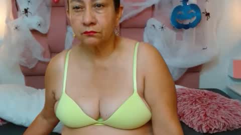 lindacoopers online show from October 18, 3:26 pm
