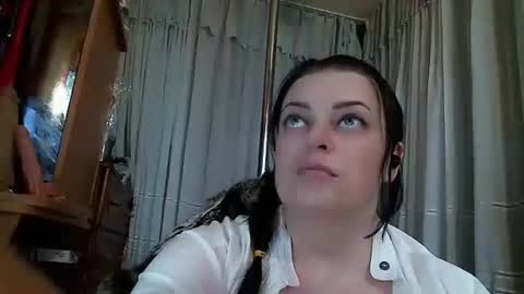 lindasweet53 online show from June 7, 9:05 am