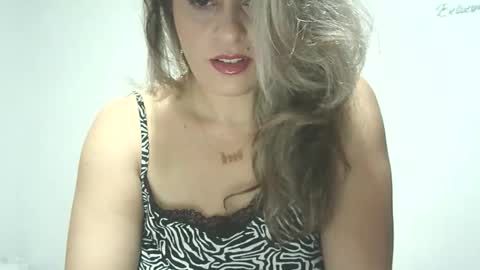 lionessmom online show from October 24, 1:34 am